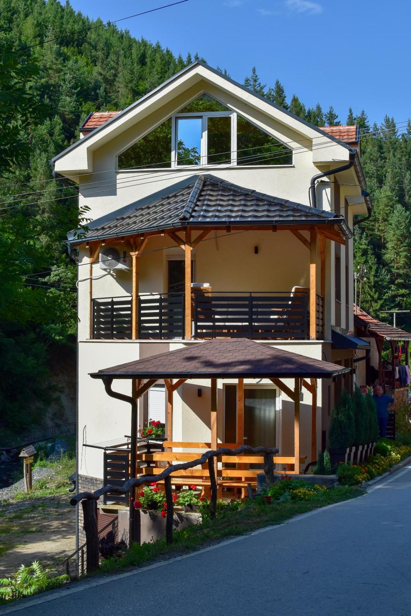 Stiv Apartmani Lukovo Экстерьер фото